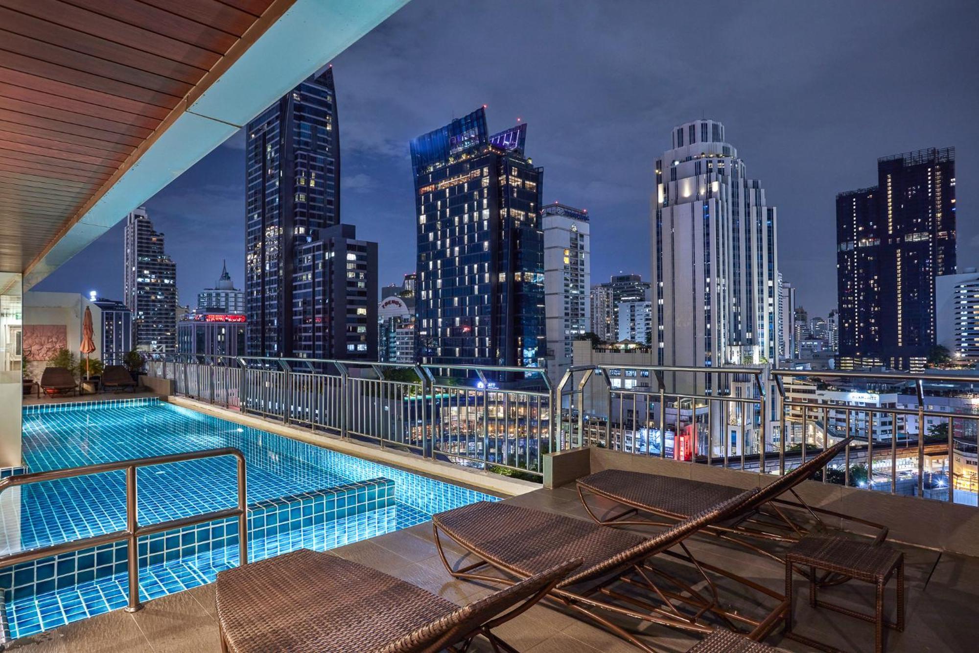 Adelphi Suites Bangkok - Sha Extra Plus Exterior photo